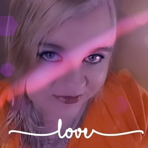 Meet your Posher, Danica